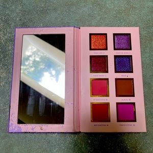 Spanglish Eyeshadow Palette